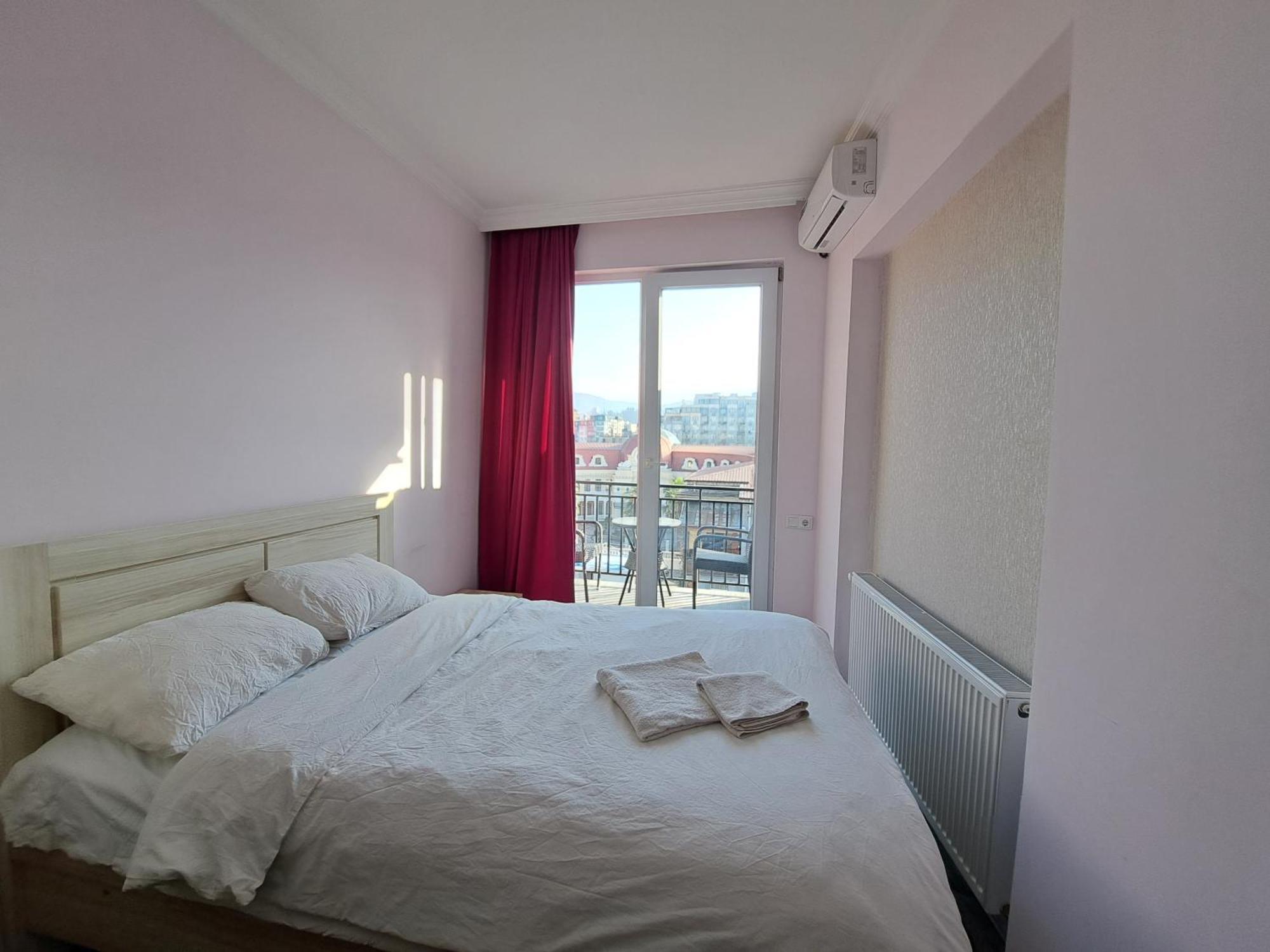 Karvi Hostel & Suites Batumi Zewnętrze zdjęcie