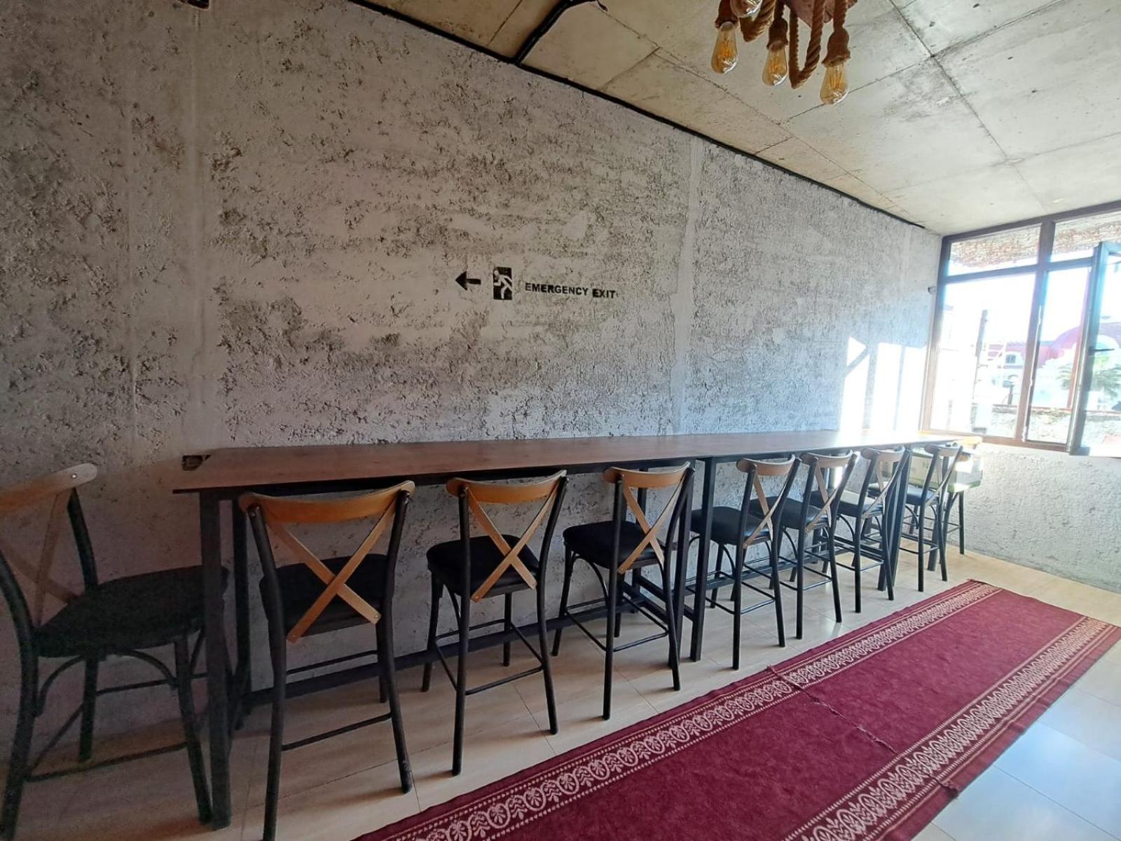 Karvi Hostel & Suites Batumi Zewnętrze zdjęcie