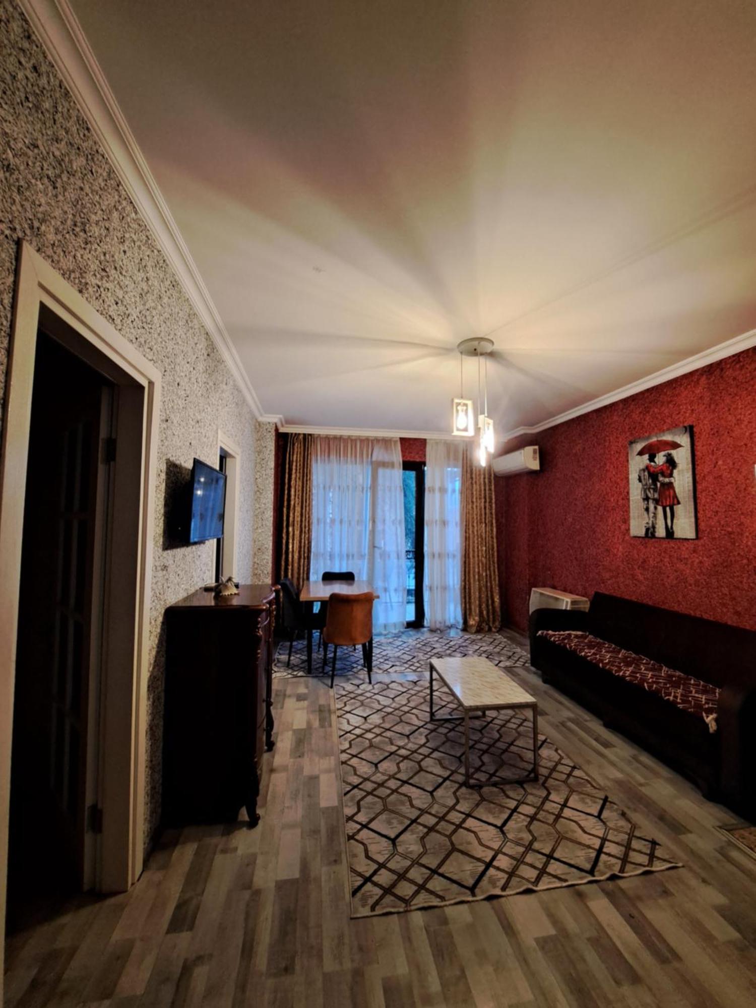 Karvi Hostel & Suites Batumi Zewnętrze zdjęcie