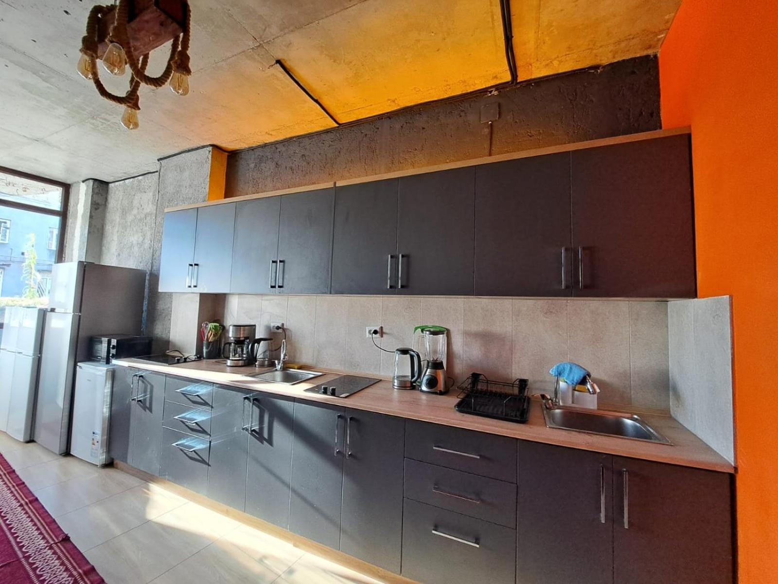 Karvi Hostel & Suites Batumi Zewnętrze zdjęcie